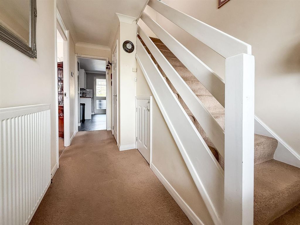 Additional image 10 of 4 bed detached house for saleFroxfield Gardens, Portchester PO16