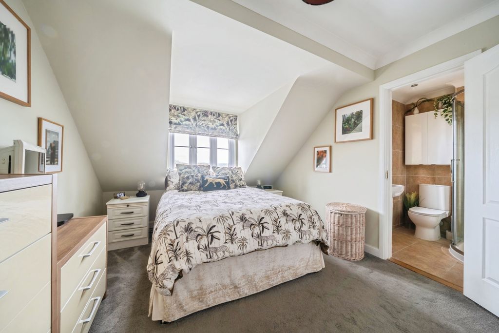 Additional image 10 of 4 bed detached house for saleRosemary Gardens, Burwash, Etchingham, East Sussex TN19