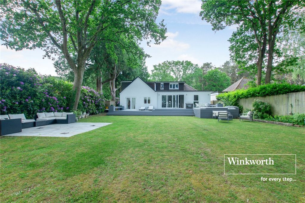 4 bed bungalow for saleBeaufoys Avenue, Ferndown, Dorset BH22