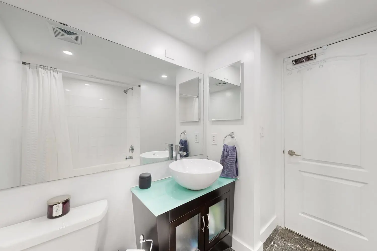 Additional image 6 of 212 Eglinton Avenue 1005