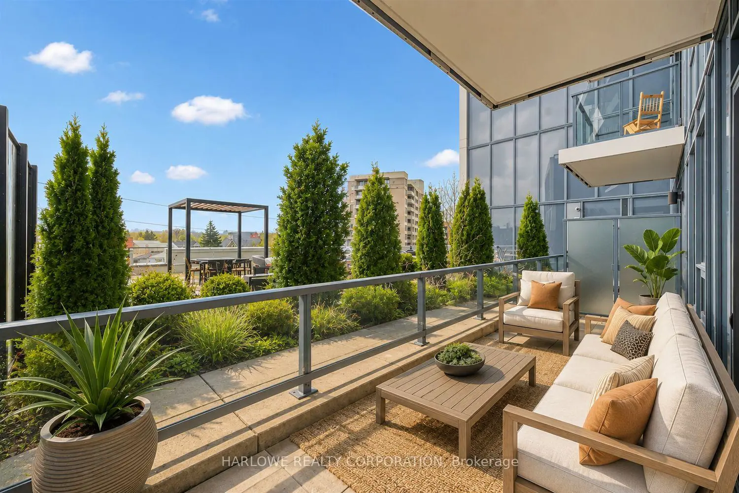 93 Arthur Street 301