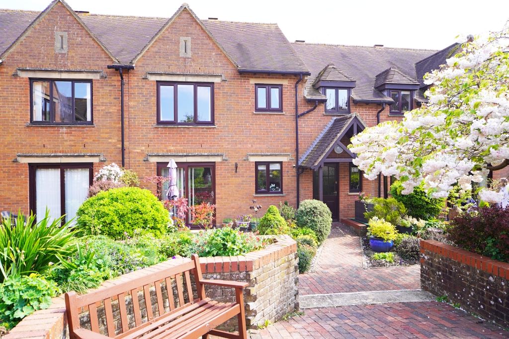 1 bed flat for saleParsonage Court, Highworth, Swindon SN6
