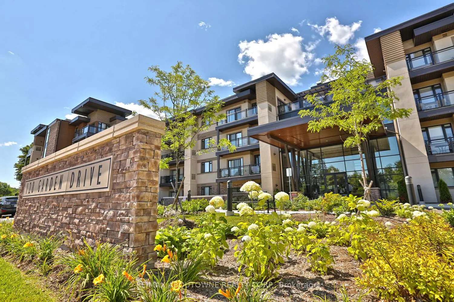 128 Garden Drive 103