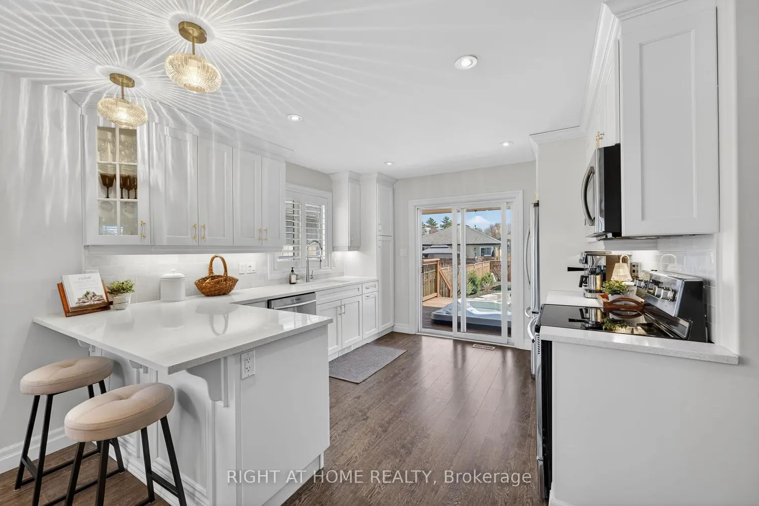27 Woodburn Drive photo 2