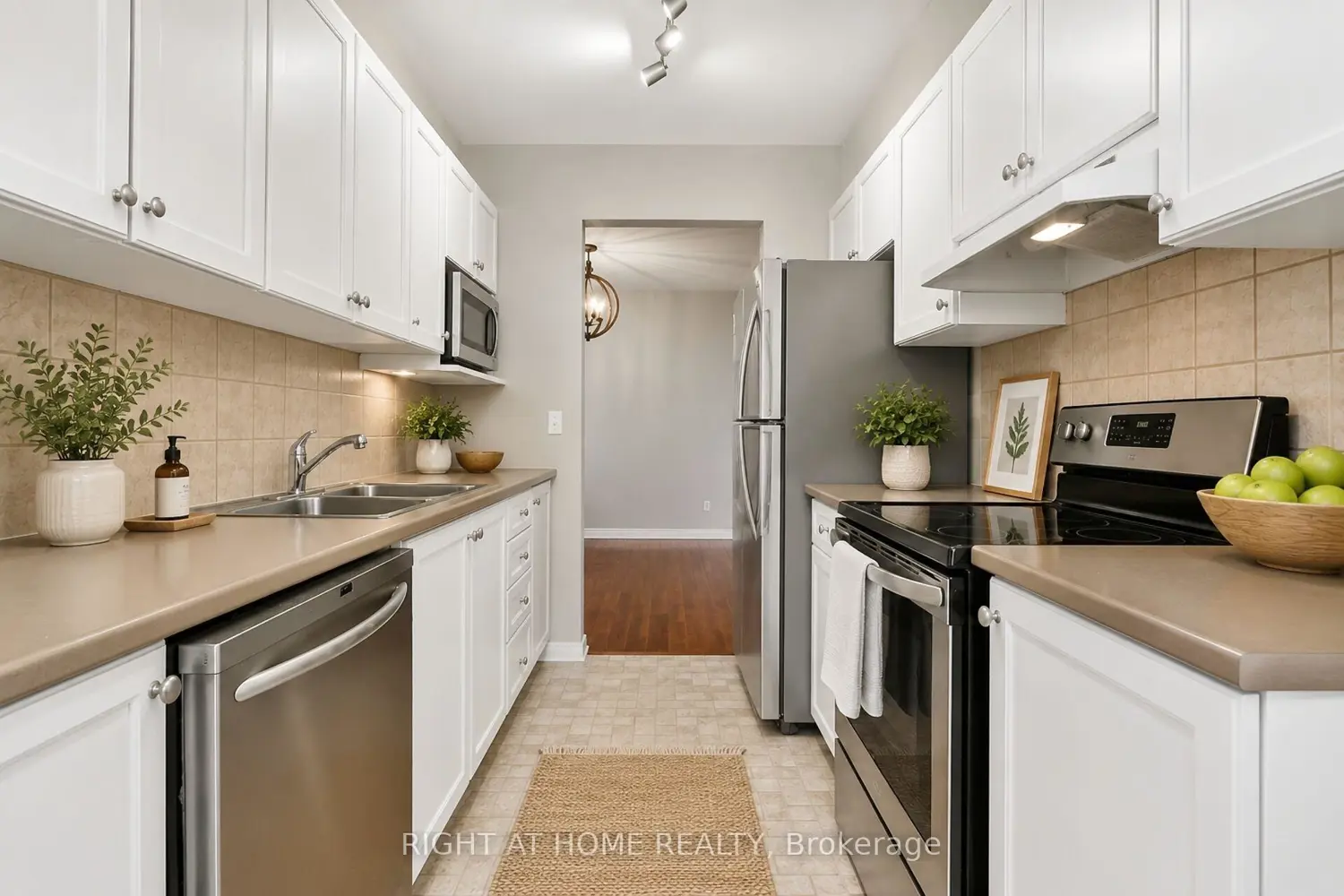 207 Catamount Court photo 5