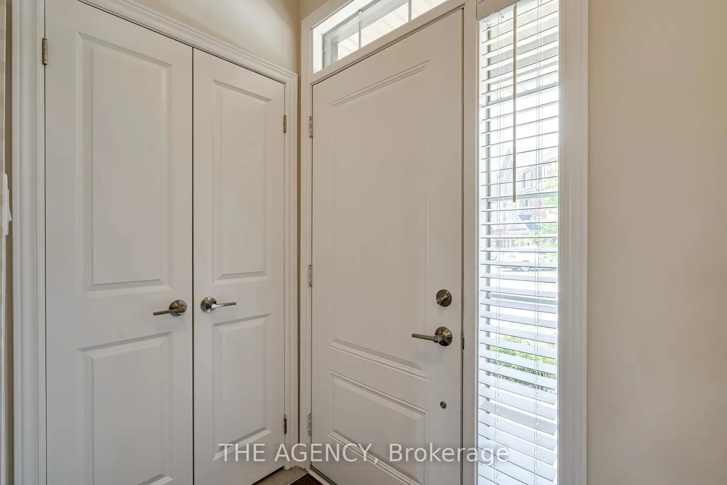 47 Hibiscus Lane photo 3