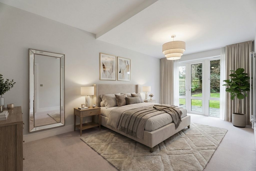 Additional image 4 of 2 bed flat for salePackhorse Road, Gerrards Cross, Buckinghamshire SL9