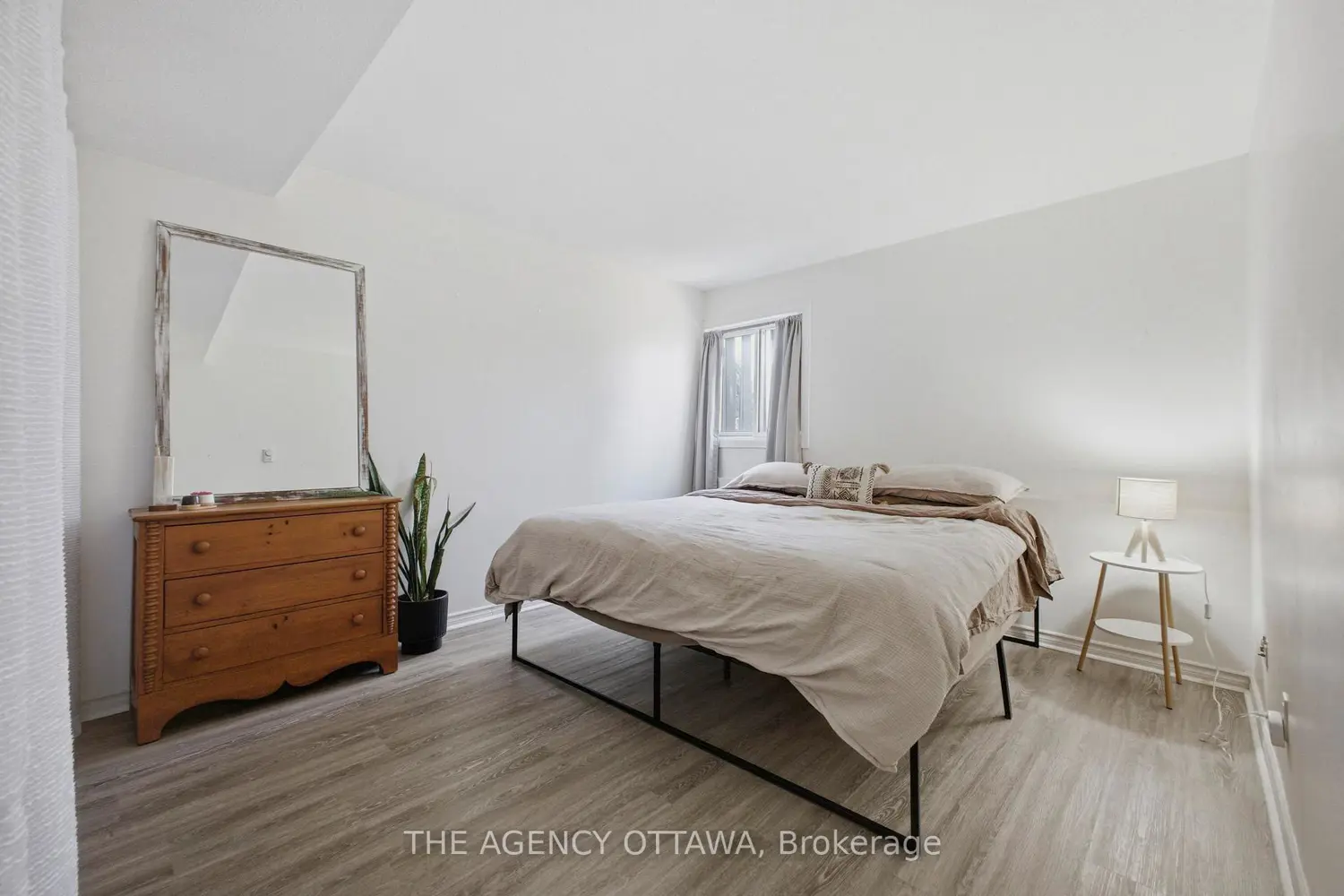 299 Thomas Street 103 photo 4