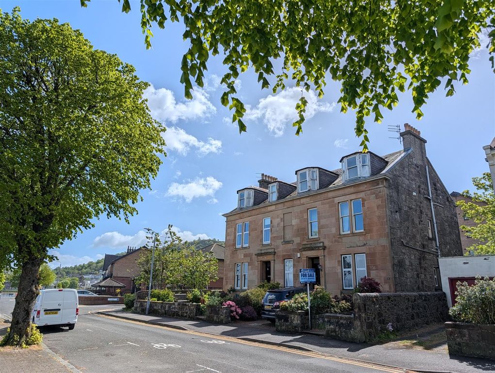 2 bed flat for saleCove Road, Gourock PA19