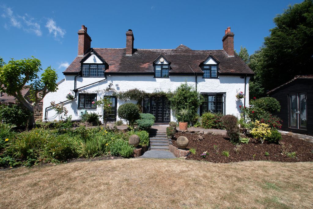 Additional image 3 of 4 bed detached house for saleMucklow Hill, Halesowen B62