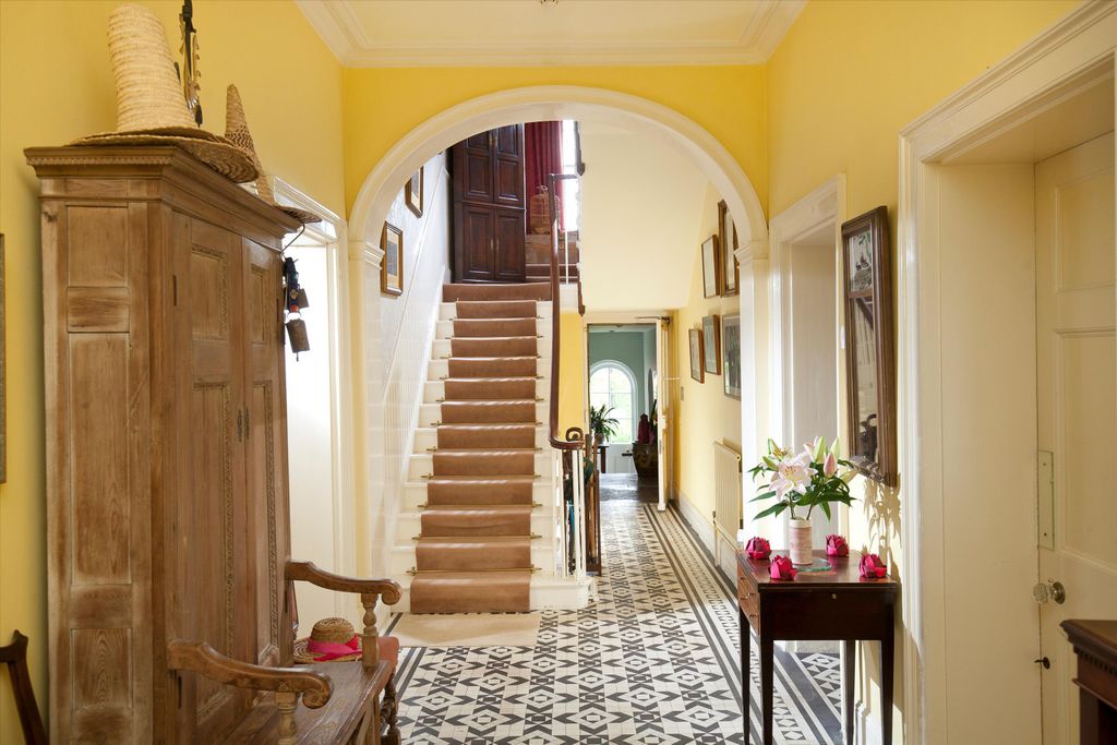 Additional image 5 of 7 bed detached house for saleRunwick, Farnham, Surrey GU10