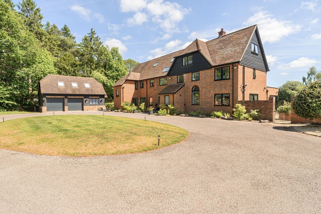 7 bed detached house for saleTilford Road, Farnham GU9