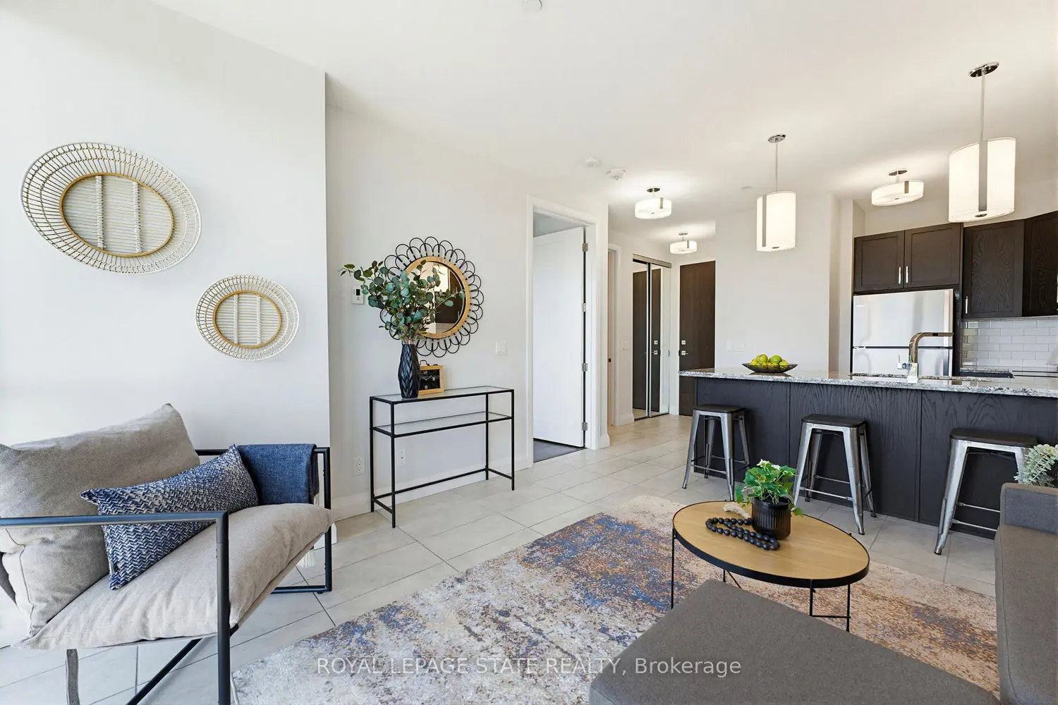 101 Locke Street 511 photo 5