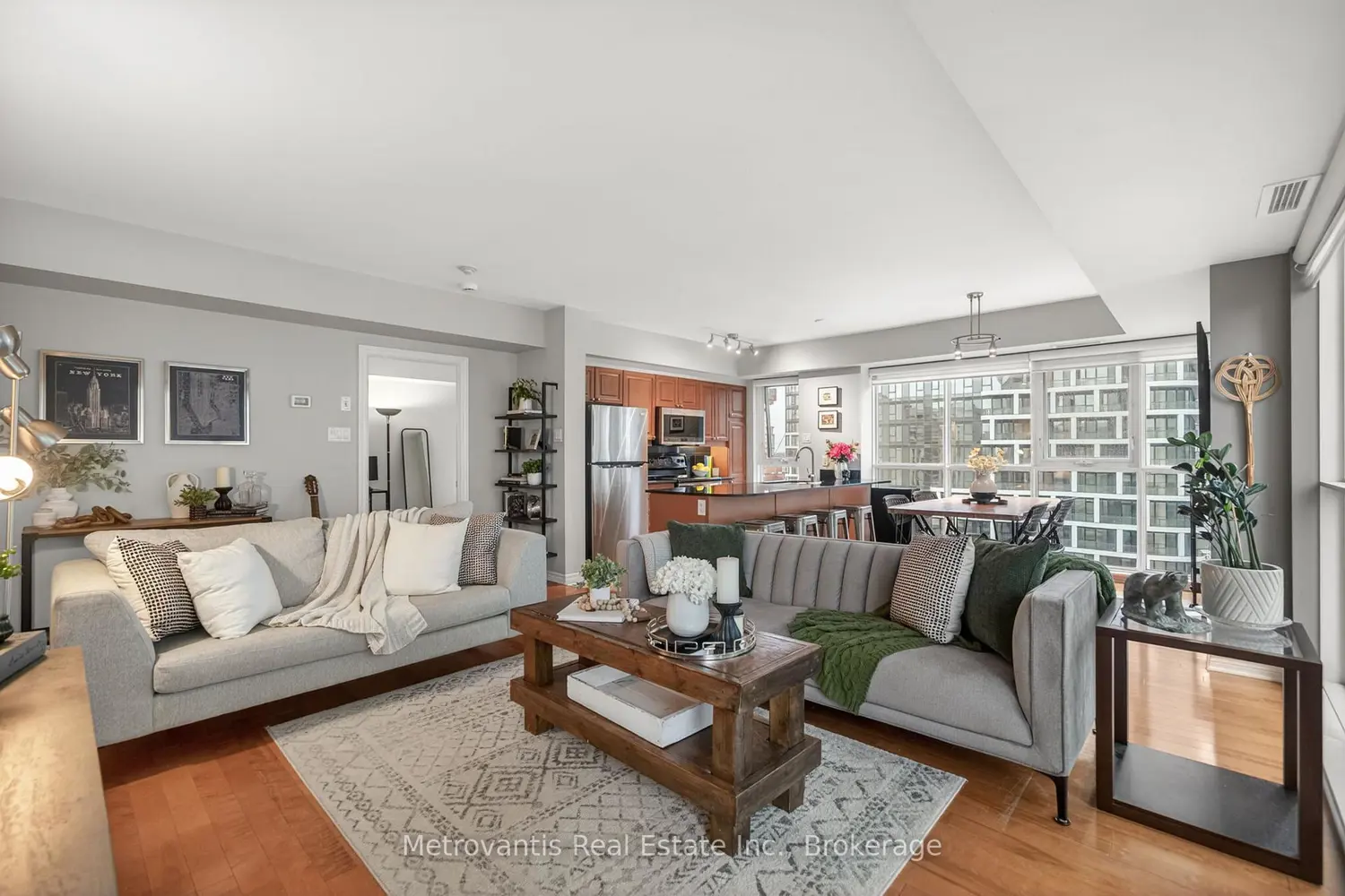 Additional image 3 of 445 Laurier Avenue West Avenue 1804