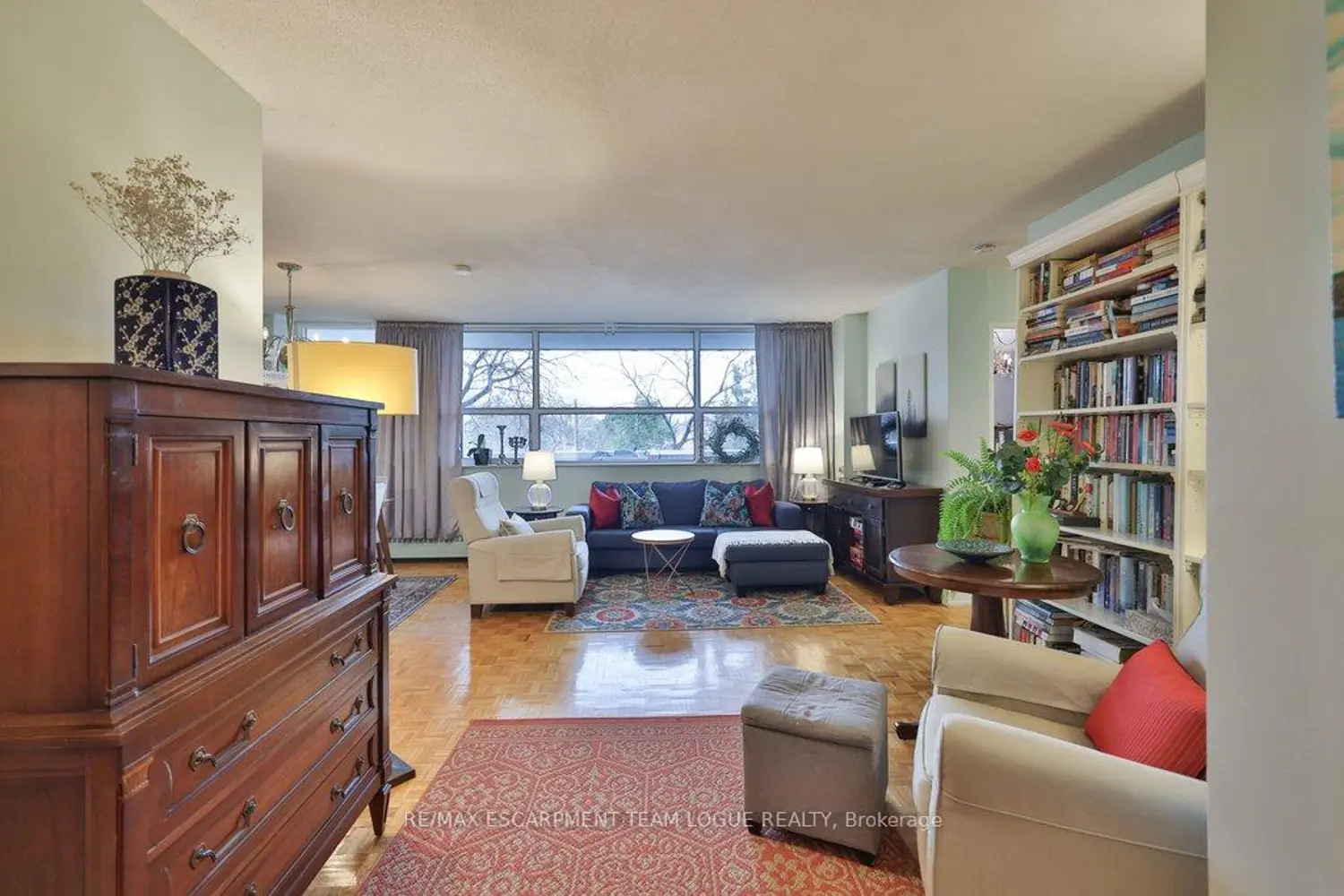Additional image 4 of 2263 Marine Drive 301