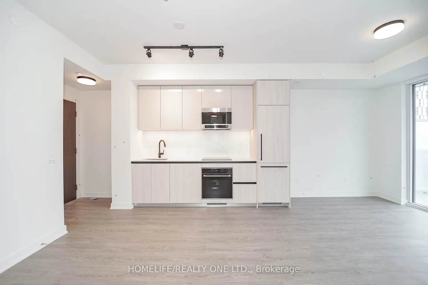 Additional image 11 of 425 Front Street 1207