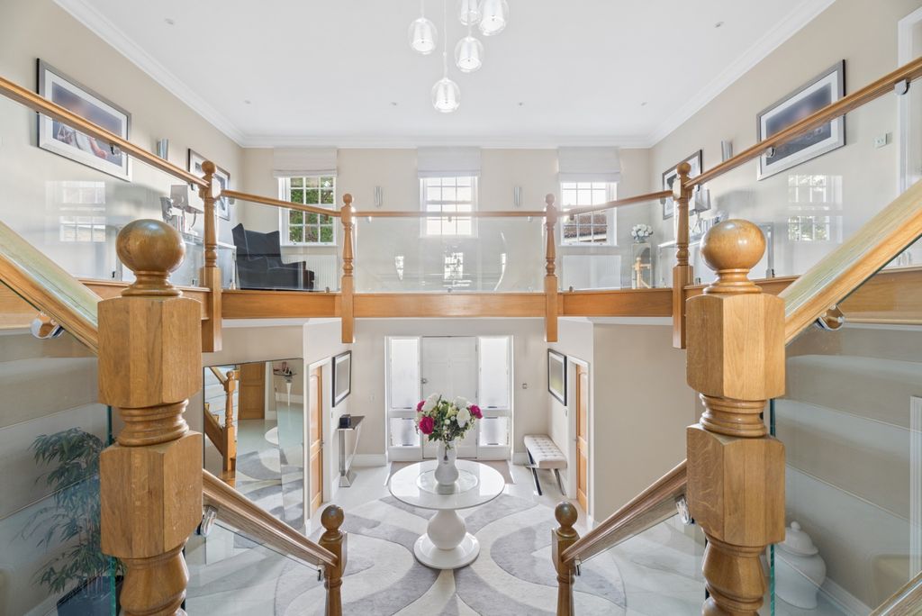 Additional image 17 of 7 bed detached house for saleCamp Road, Gerrards Cross SL9