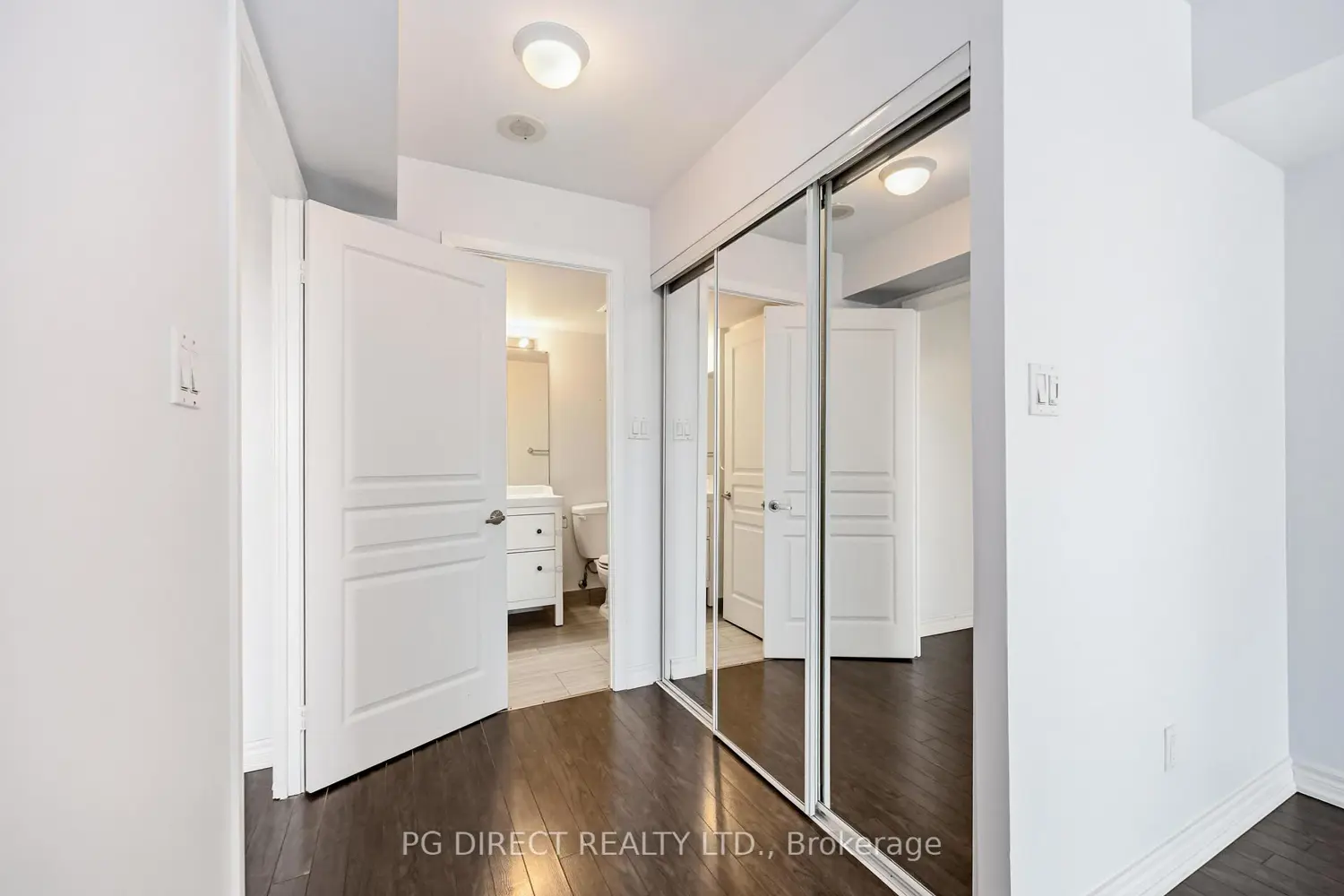 Additional image 15 of 323 Richmond Street 807