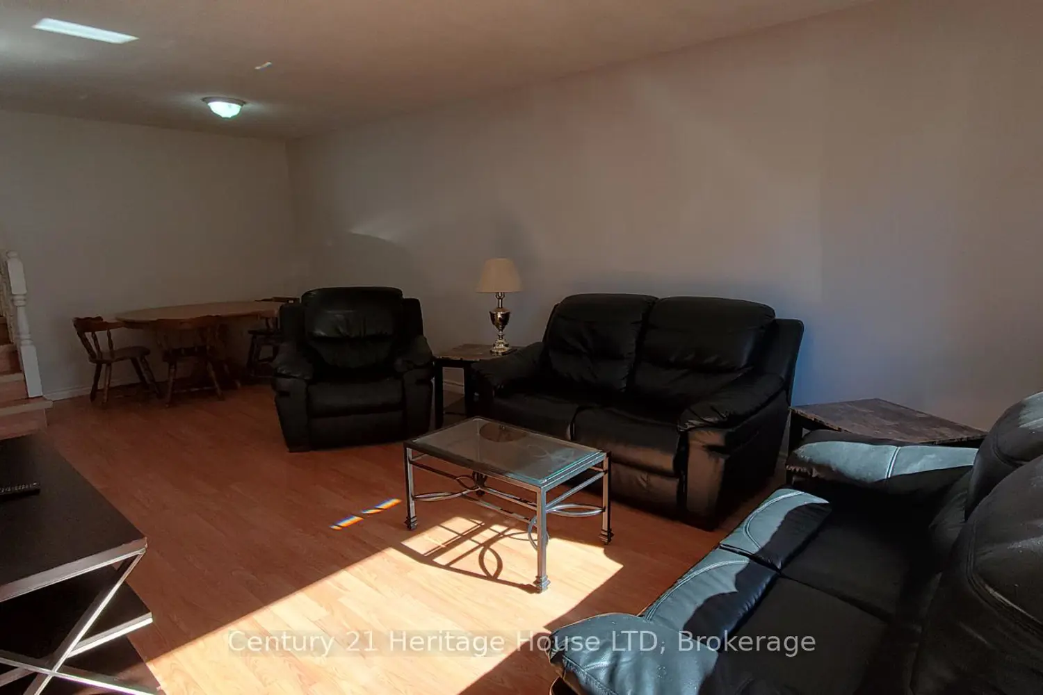 542 First Avenue photo 3