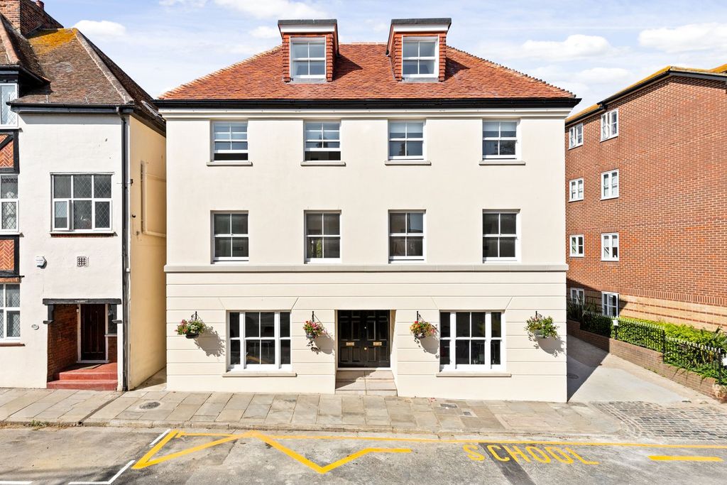 10 bed block of flats for saleThe Bayle, Folkestone CT20