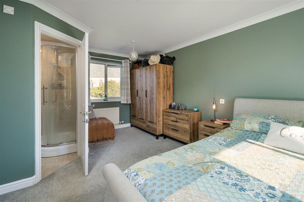 Additional image 6 of 4 bed detached house for saleFreshwater Bay, Isle Of Wight PO40
