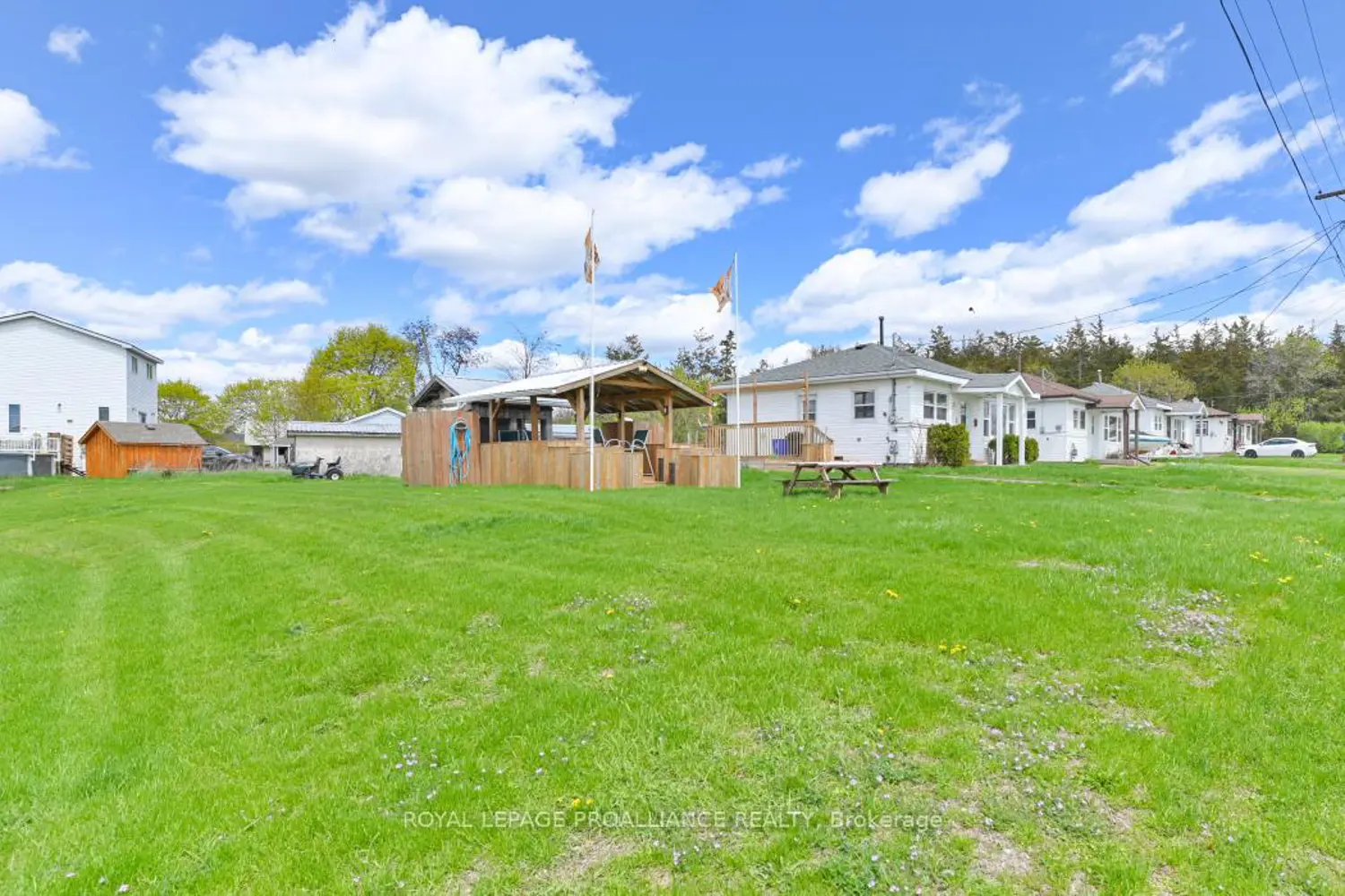 45 Black Diamond Road photo 4