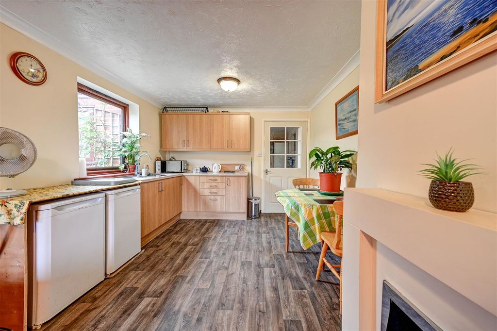 Additional image 10 of 5 bed detached house for saleFell Way, Bradwell, Great Yarmouth NR31