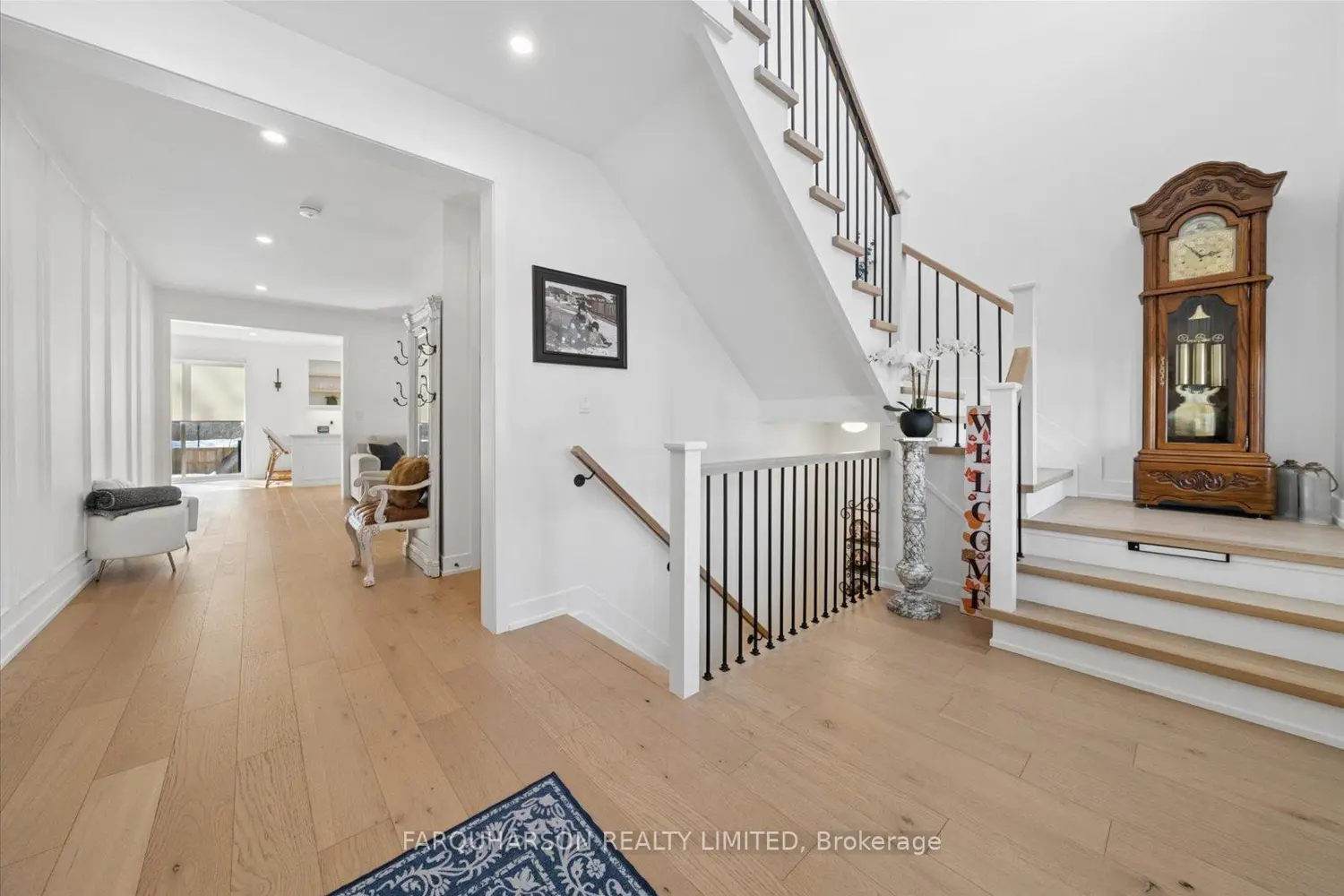 18 Victoria Drive photo 2