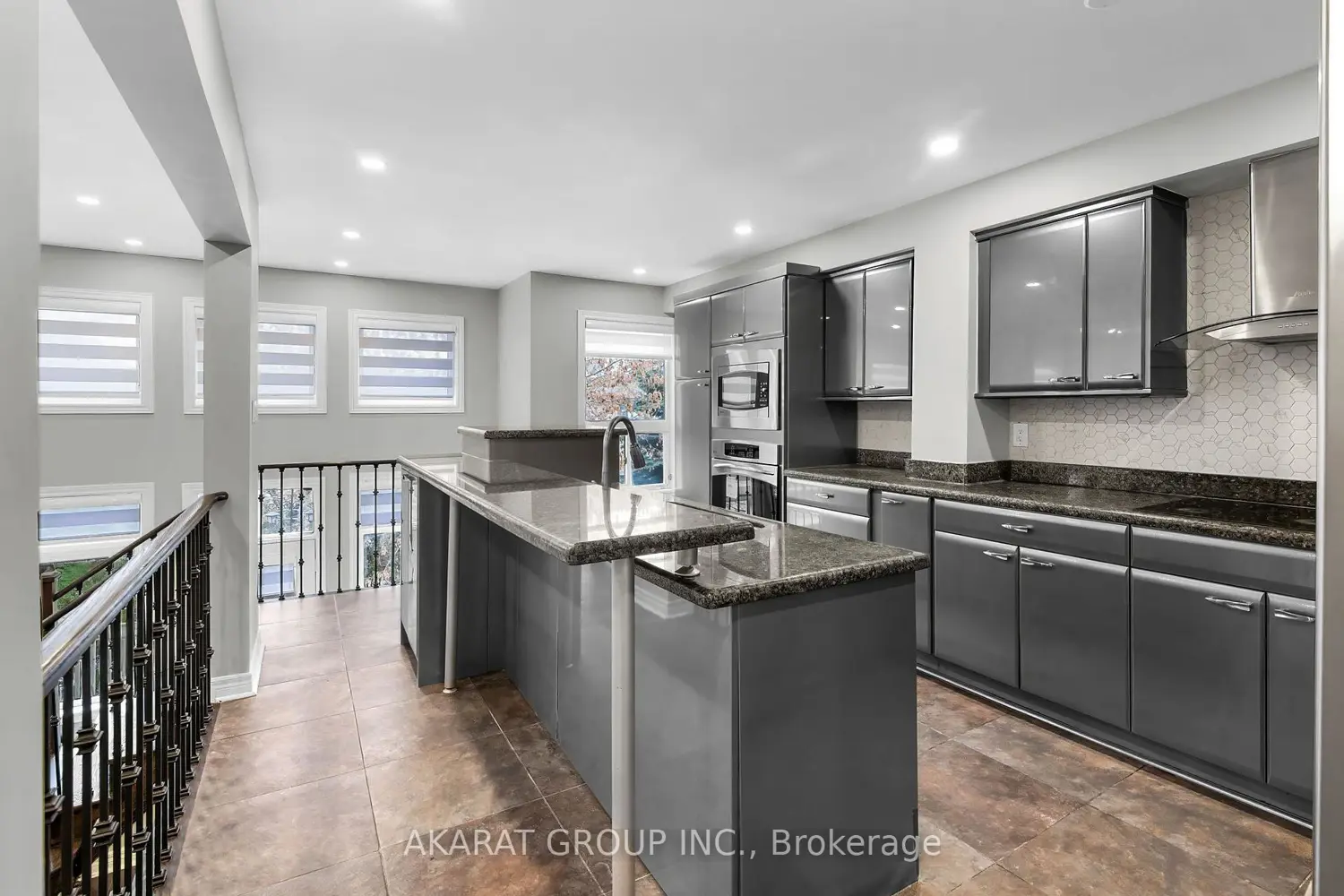 2365 Bankside Drive photo 5