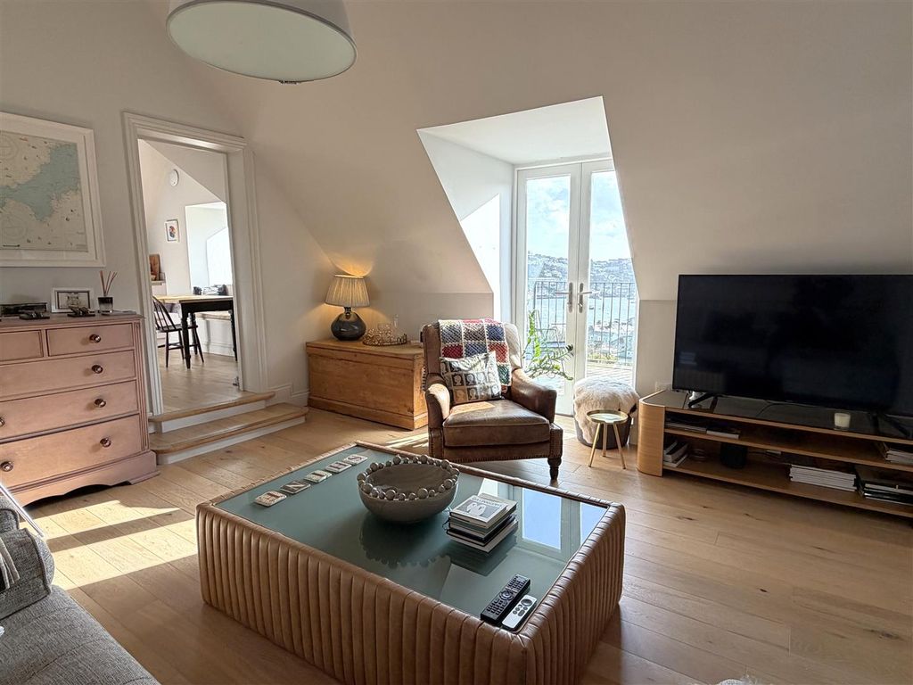 Additional image 13 of 2 bed flat for sale20 Place Road, Fowey PL23