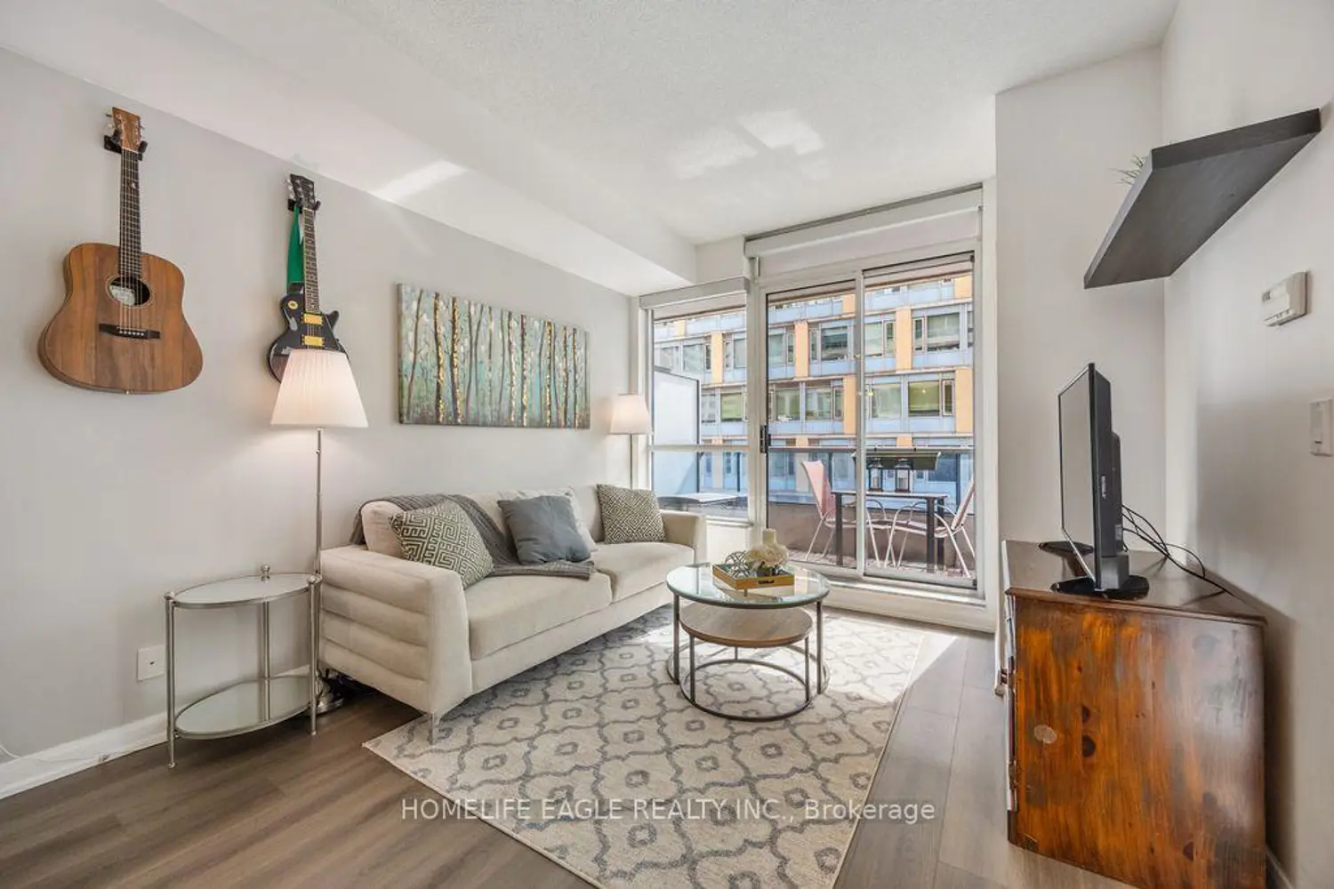 Additional image 9 of 500 Sherbourne Street 606