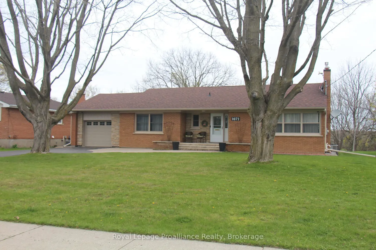 Additional image 2 of 1072 Ontario Street