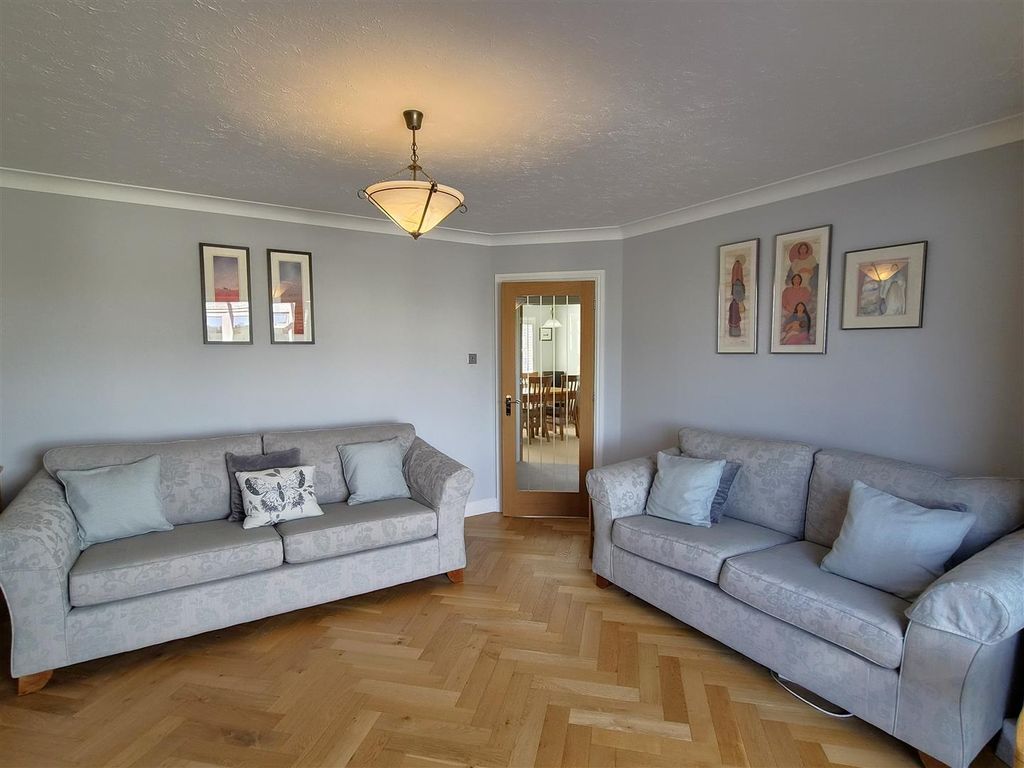Additional image 13 of 4 bed detached house for salePentreath Close, Fowey PL23