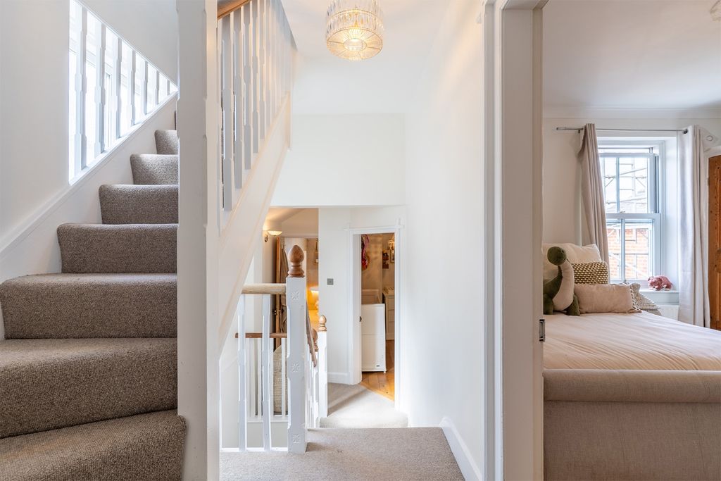 Additional image 27 of 4 bed semi-detached house for saleWhitehill Road, Gravesend DA12
