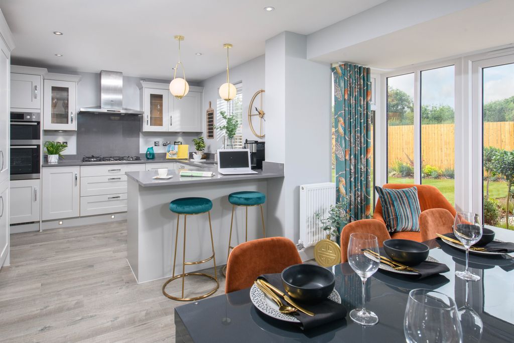 4 bed detached house for sale"Bradgate" at Station Road, Hailsham BN27