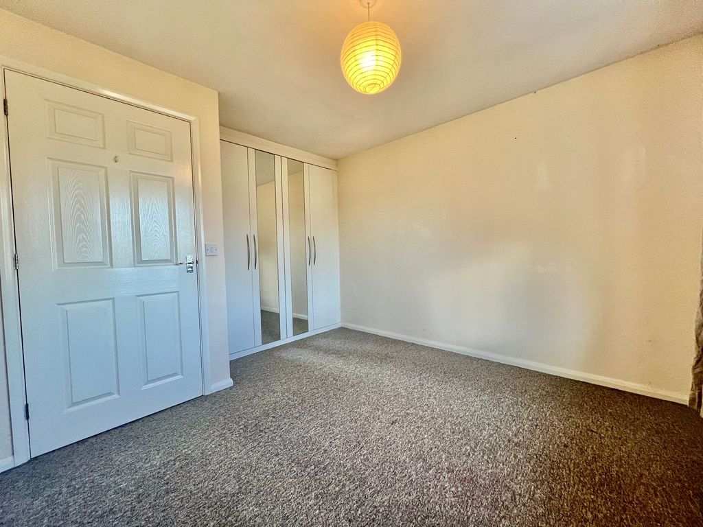 Additional image 7 of 2 bed flat for saleOrmonde Close, Grantham NG31