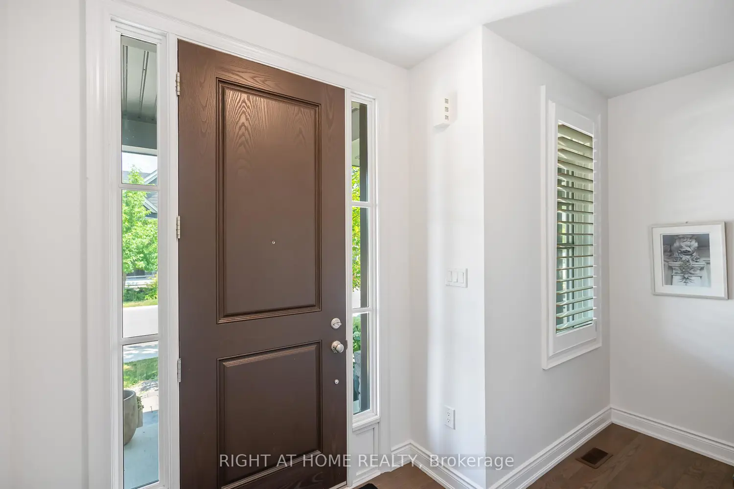 7 Windsor Circle photo 3