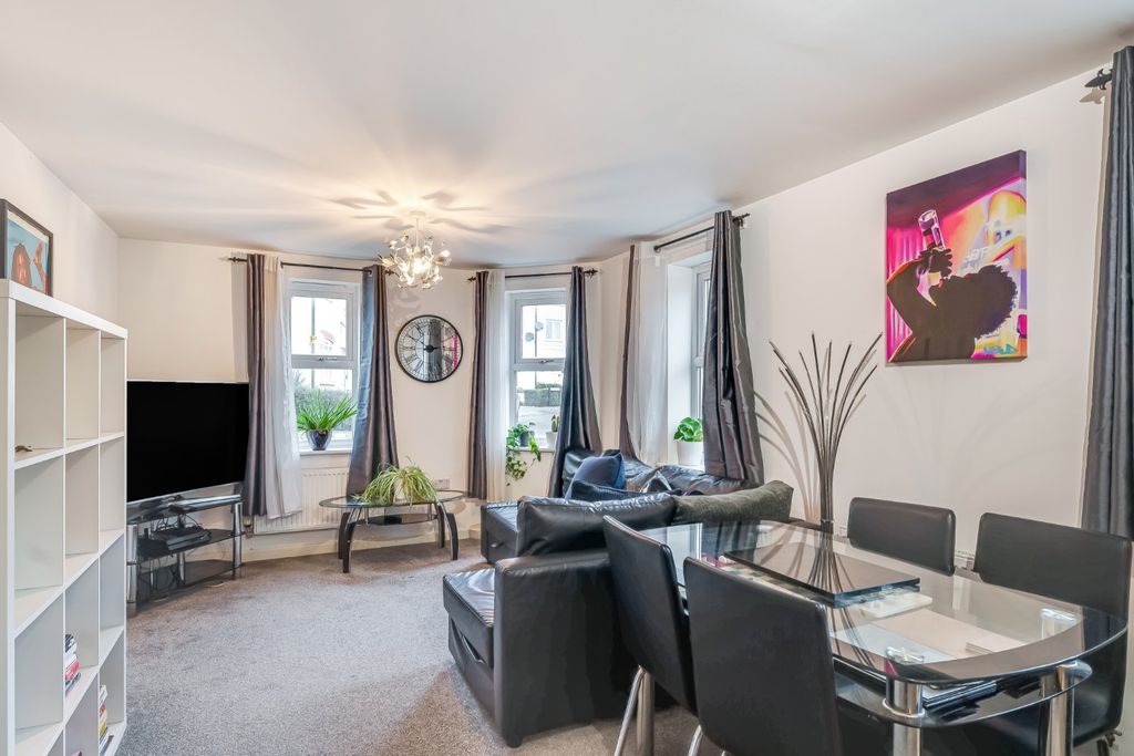 Additional image 5 of 1 bed flat for salePalmer Road, Faringdon, Oxfordshire SN7