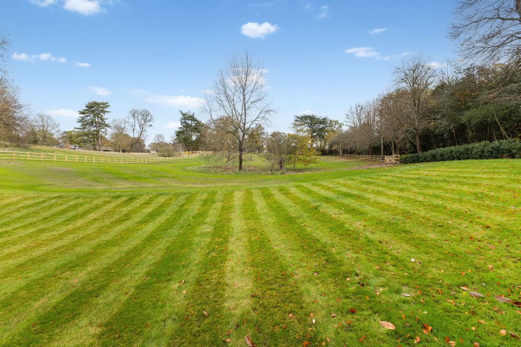 Additional image 10 of 6 bed detached house for saleArkell Lane, Farnham GU10