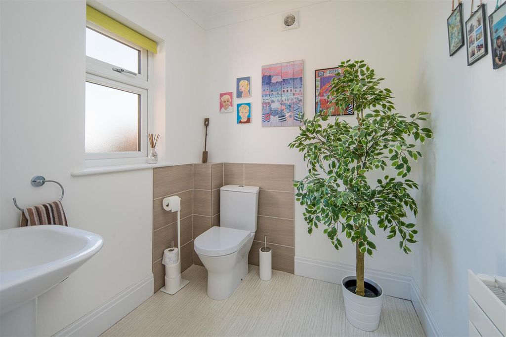 Additional image 12 of 4 bed detached house for saleFreshwater, Isle Of Wight PO40