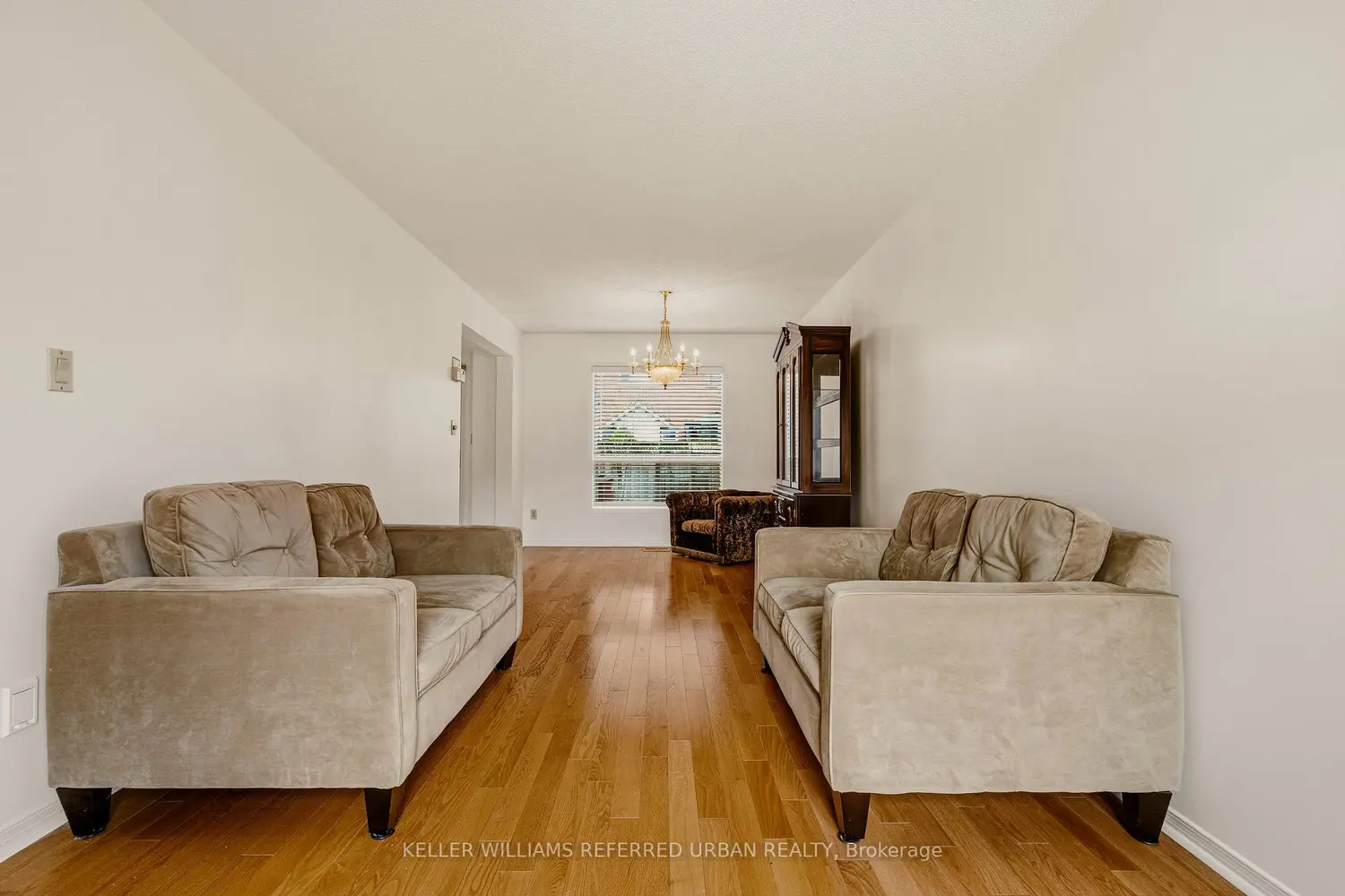 90 Lynette Drive photo 5