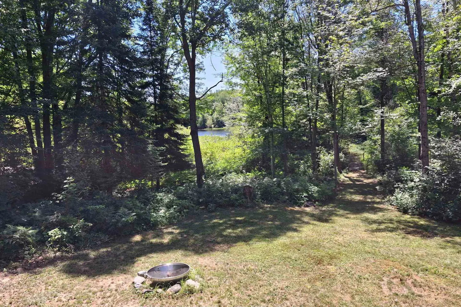 112 Golfers Lane photo 2