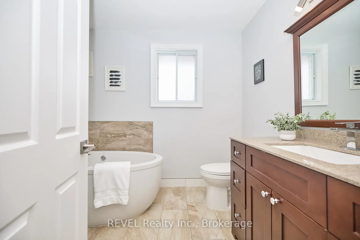 Additional image 11 of 8007 Oakridge Drive