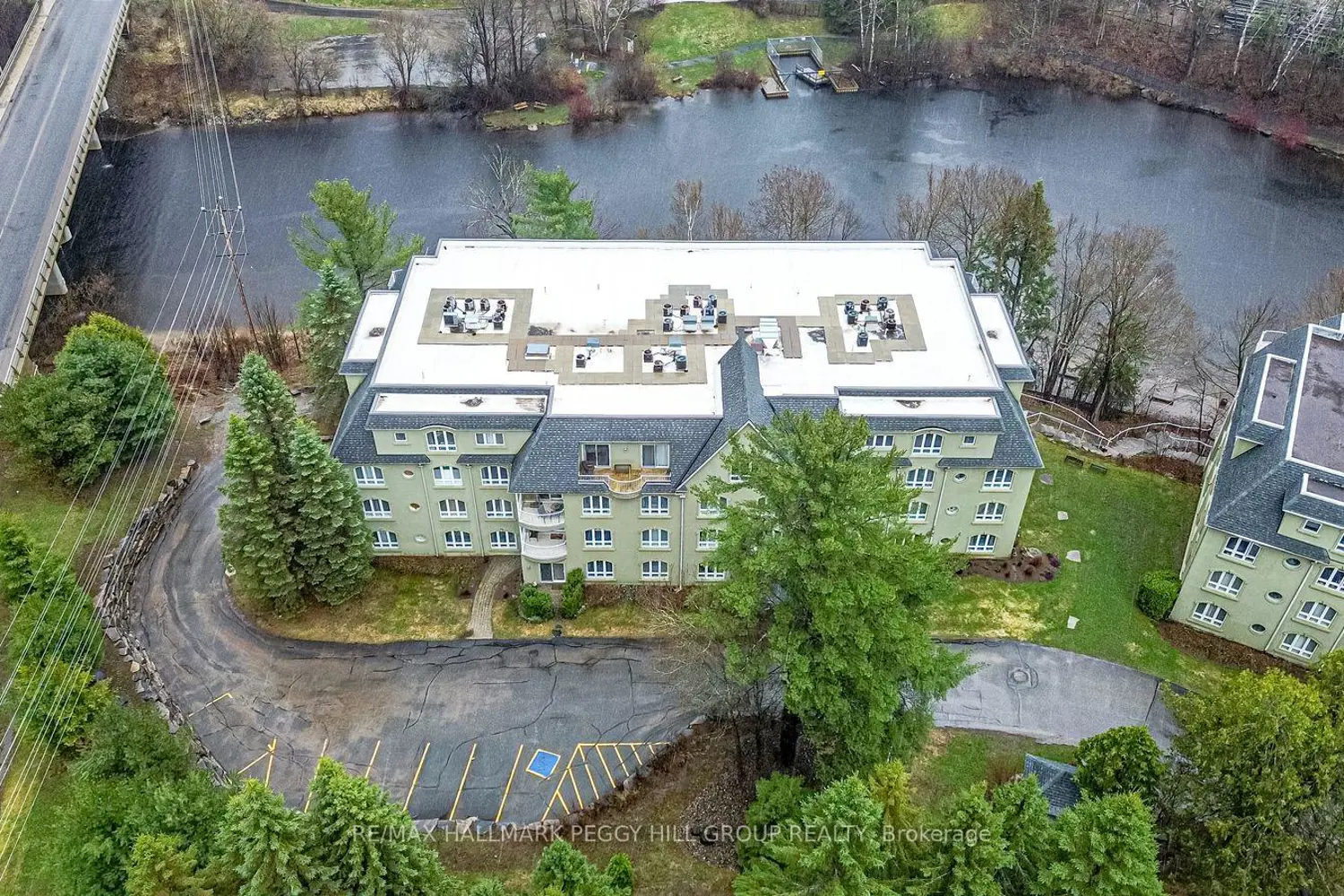 31 Dairy Lane 308 photo 3