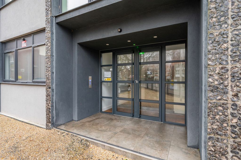 Additional image 13 of 2 bed flat for saleYarmouth Way, Great Yarmouth NR30