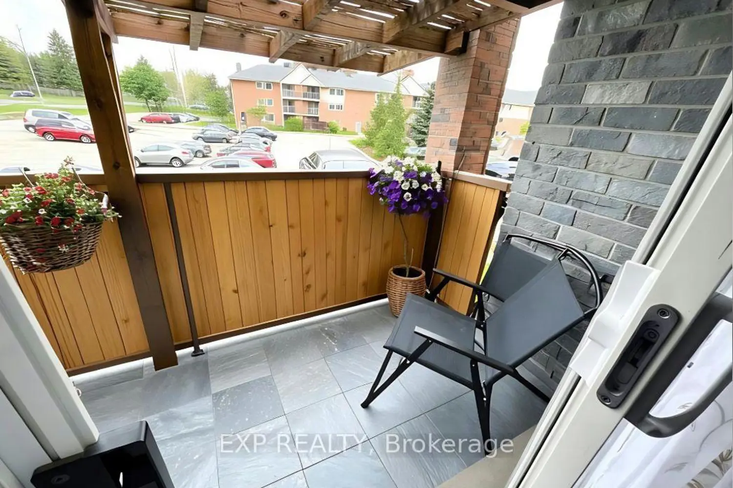 136 Conway Drive 60 photo 4