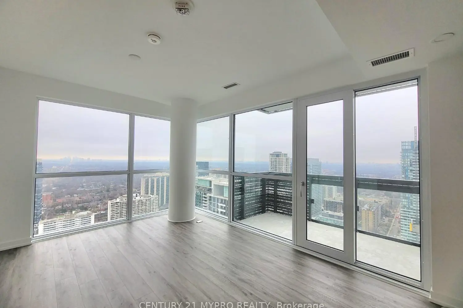 Additional image 3 of 39 Roehampton Avenue 3409