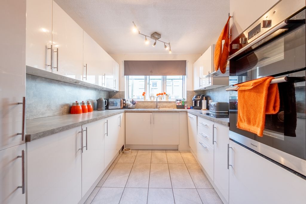 Additional image 7 of 4 bed terraced house for saleDundas Street, Grangemouth FK3