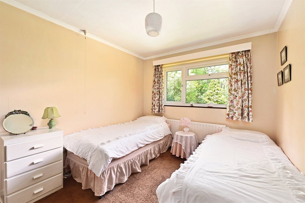 Additional image 9 of 4 bed detached house for saleDinorben Close, Fleet, Hampshire GU52