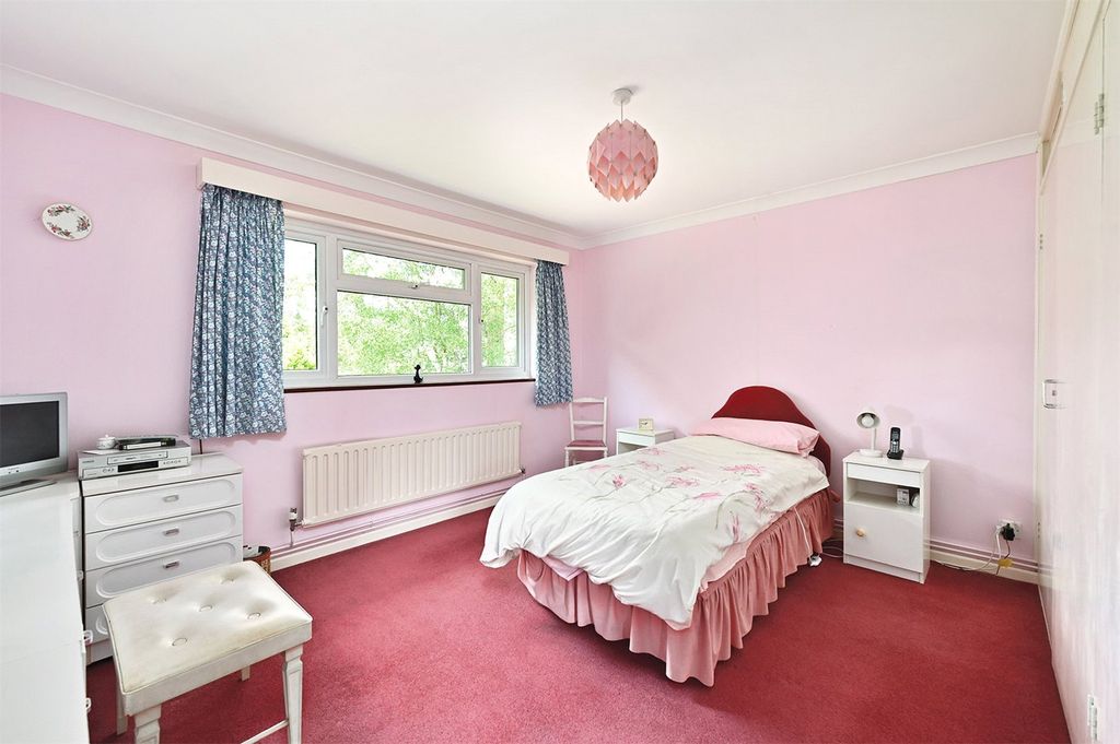 Additional image 7 of 4 bed detached house for saleDinorben Close, Fleet, Hampshire GU52